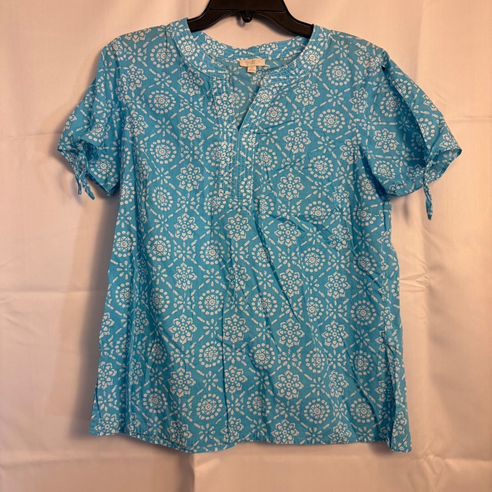 Talbots Petites Blue White Medallion Print Cotton Pintuck Blouse MP Short Sleeve